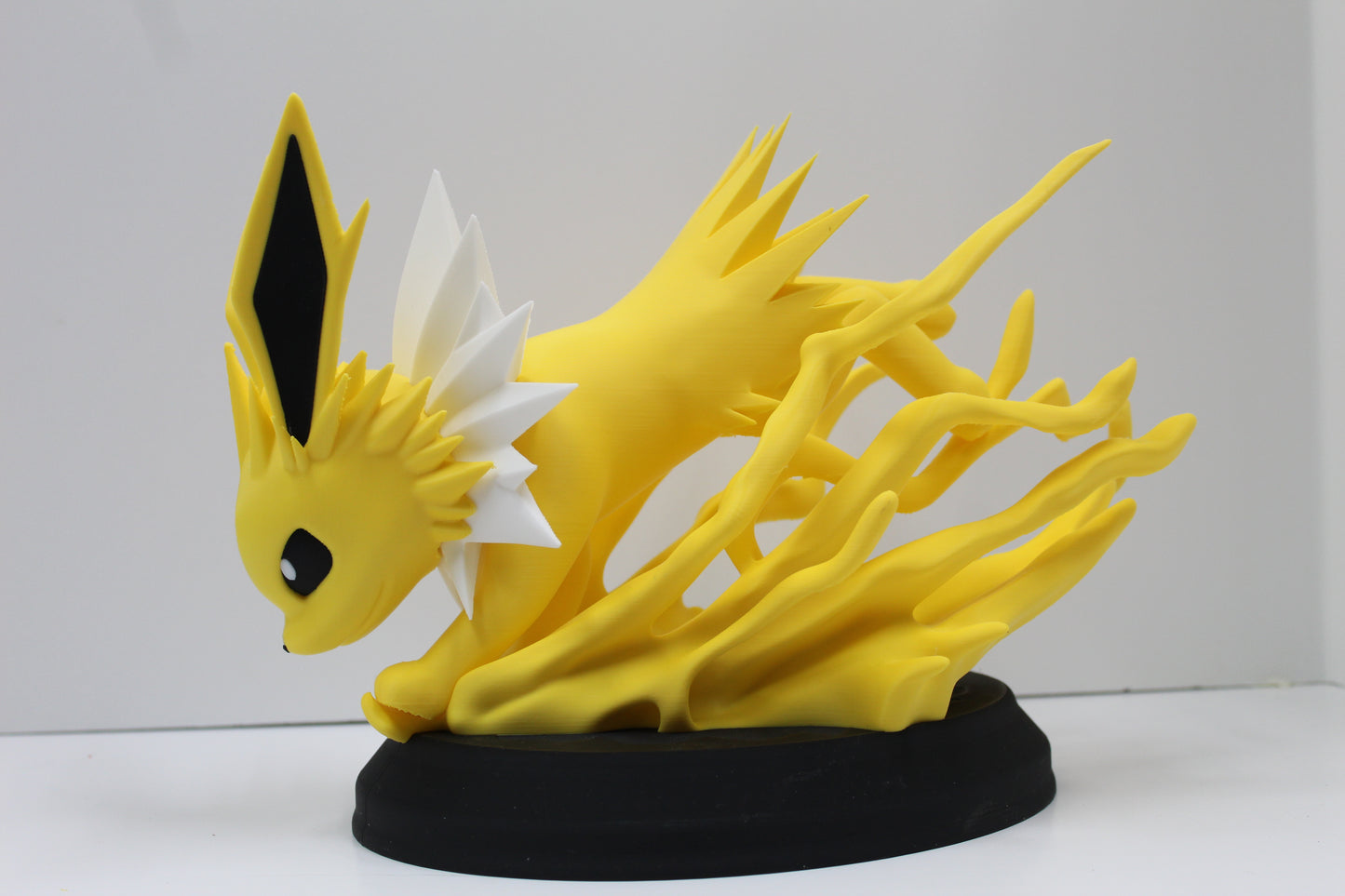 Jolteon Elemental Display Statue