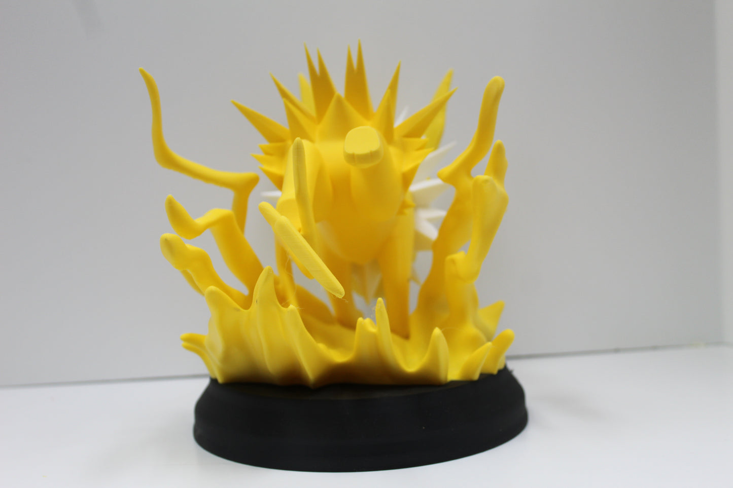 Jolteon Elemental Display Statue