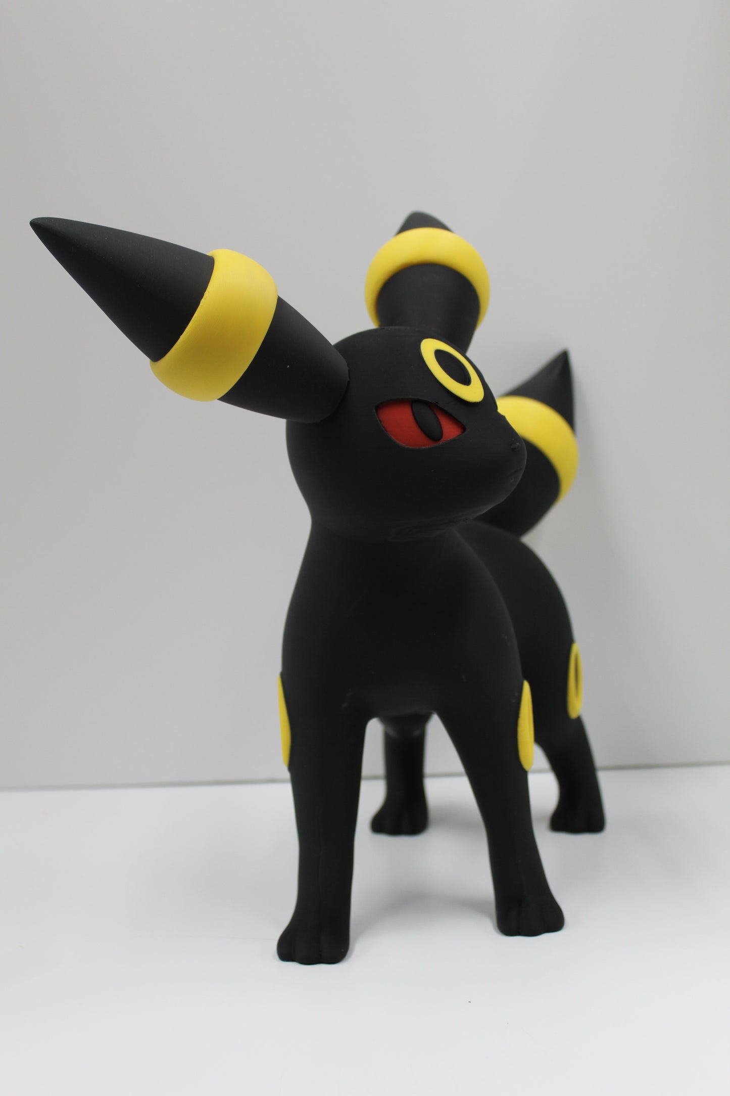 Umbreon Collector Display Statue