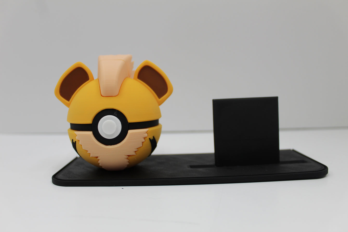Arcanine & Growlithe Pokéball Display Collection