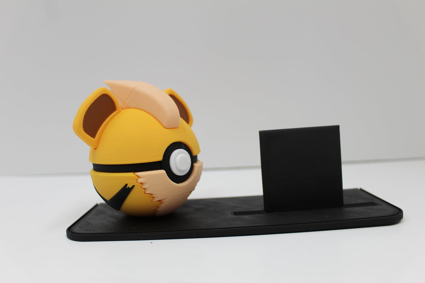 Arcanine & Growlithe Pokéball Display Collection