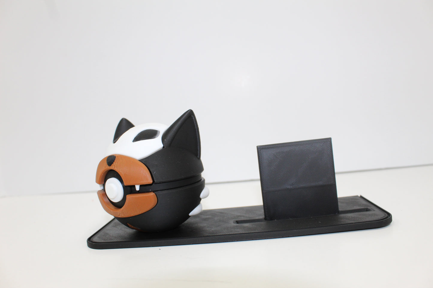 Houndour & Houndoom Pokéball Display Collection