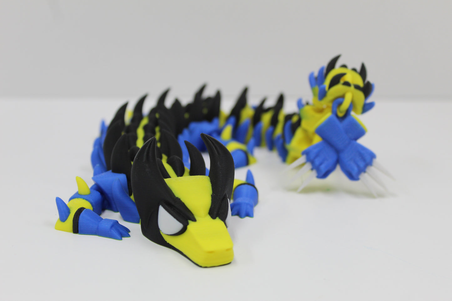 Clawed Hero Dragon 🐉⚔️