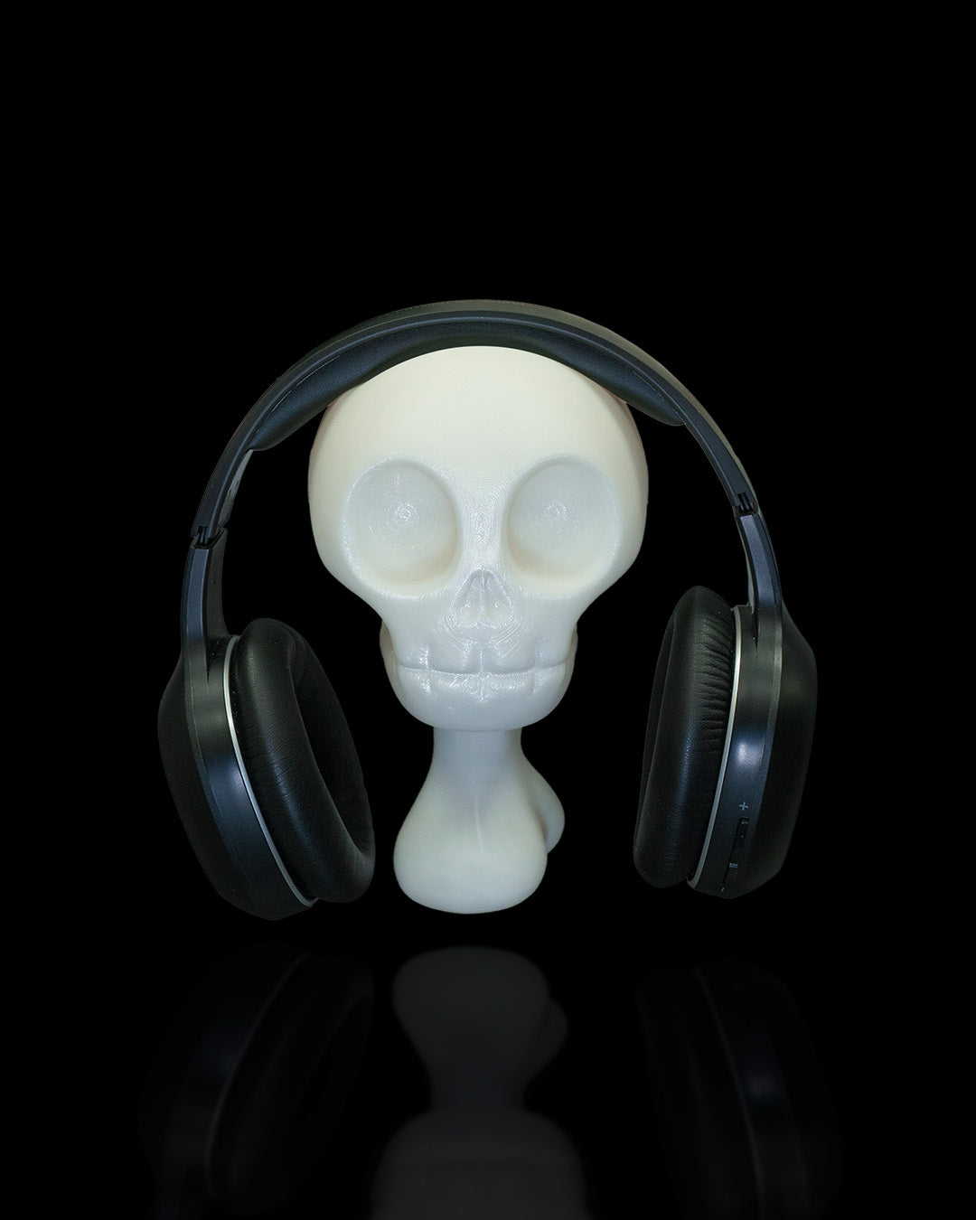 Skull vise Headphone stand